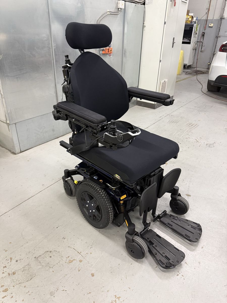 Quantum Edge 3 Power Wheelchair with iLevel