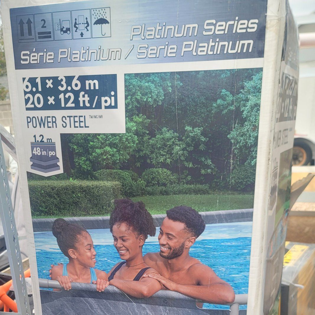 above ground swimming pool