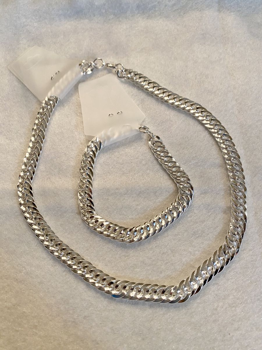 NEW! Chic Silver-Tone Cuban Chain Necklace & Bracelet Set - So Beautiful - C PIX