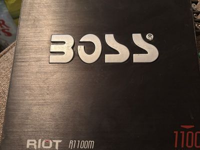 BOSS Riot R1100M 1100W MOSFET Monoblock Car Audio Power Amplifier