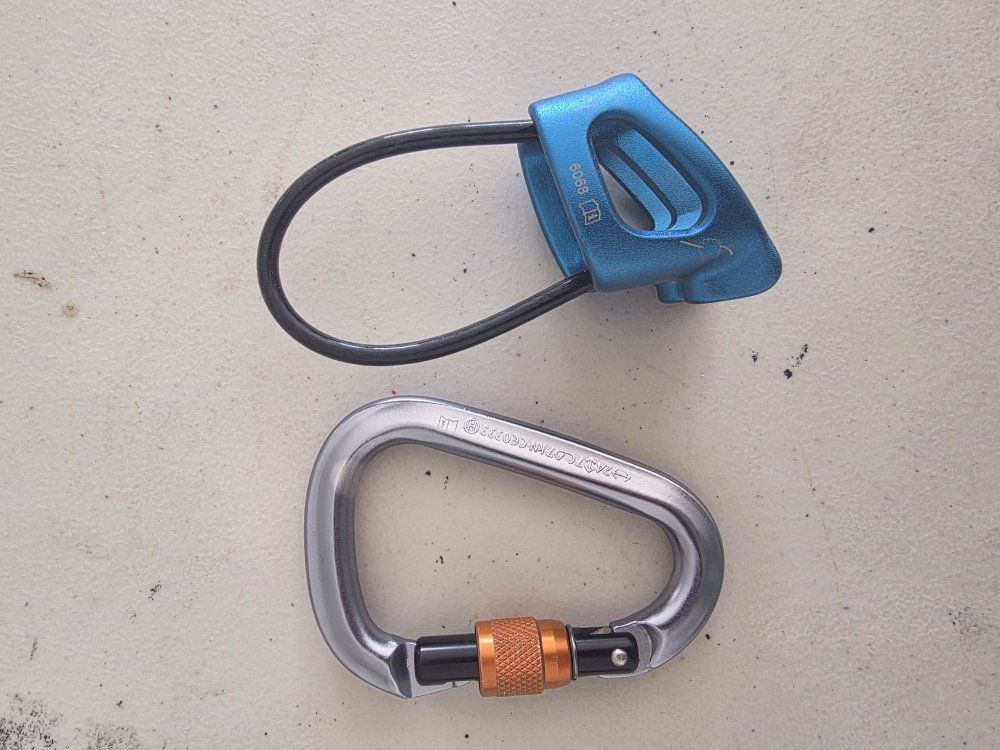 DMM Pivot Belay Device & Carabiner Set - Blue/Silver, Excellent Condition