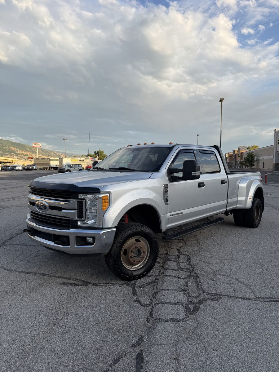 2017 Ford F-350 XLT