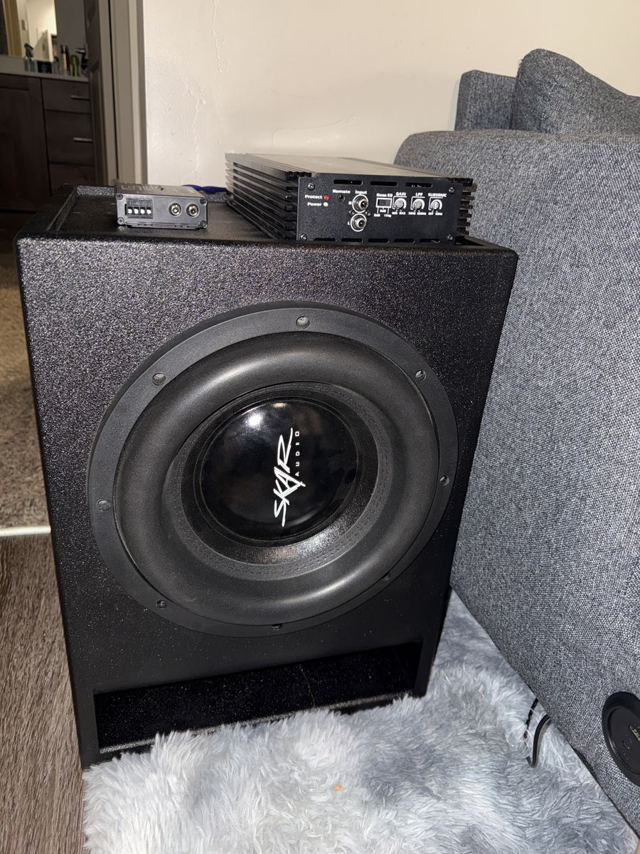 Skar EVL12 with box, amplifier, and line out converter