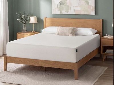 NIB Zinus Green Tea Memory Foam Mattress, King Size, 12-inch, Fiberglass-Free