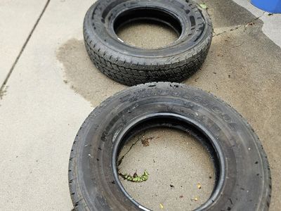 Bridgstone Dueler A/T 255/75R17