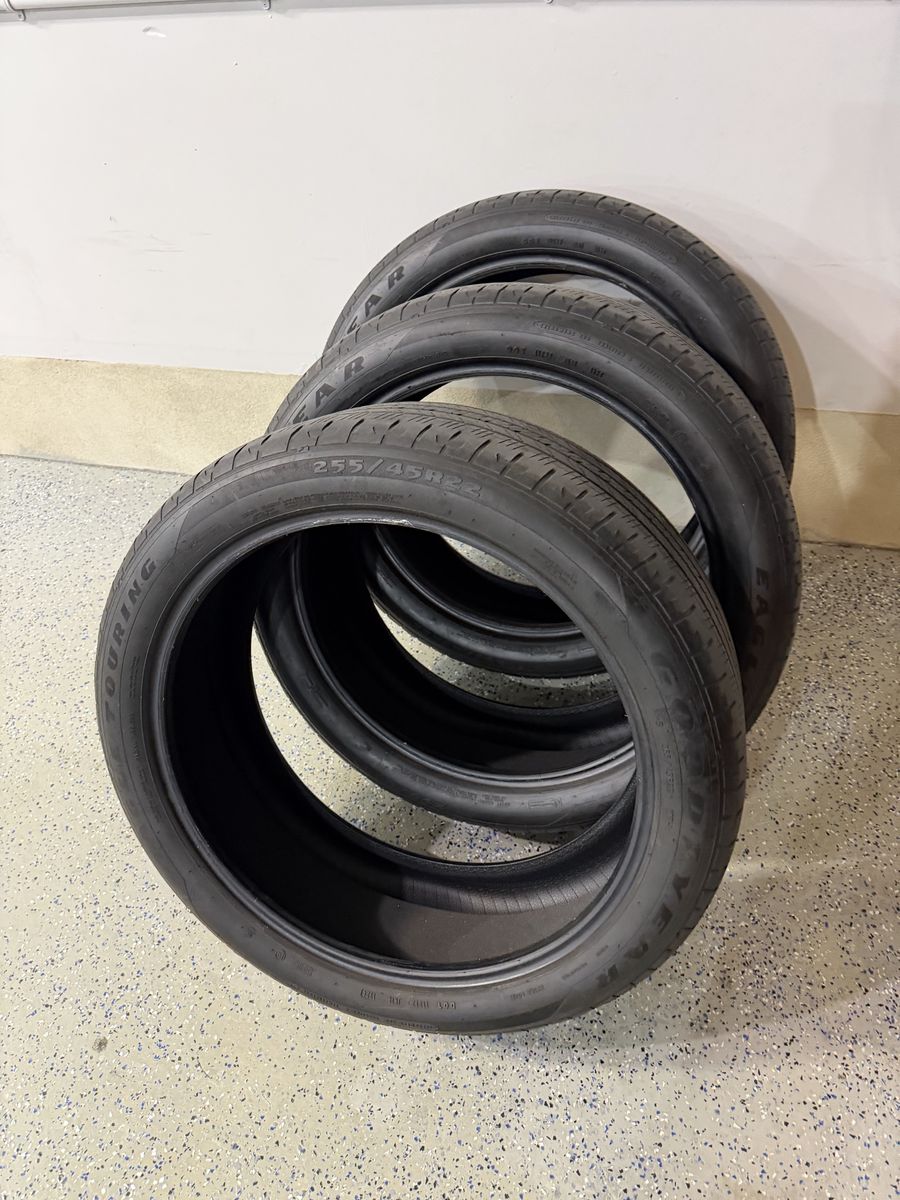 255/45r22 Goodyear Tires 255/45/22 eagle touring