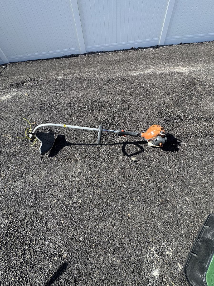 ECHO GT-225 Gas-Powered String Trimmer Weed Wacker - Used Good Condition