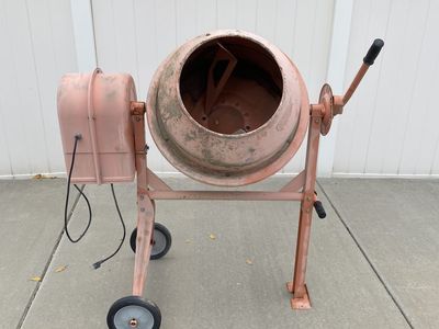 Central Machinery 3 1/2 Cubic Foot Cement Mixer
