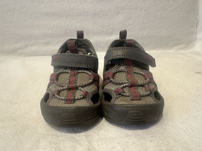 Osh Kosh Toddler Size 5 Gray, Hiking Sandals