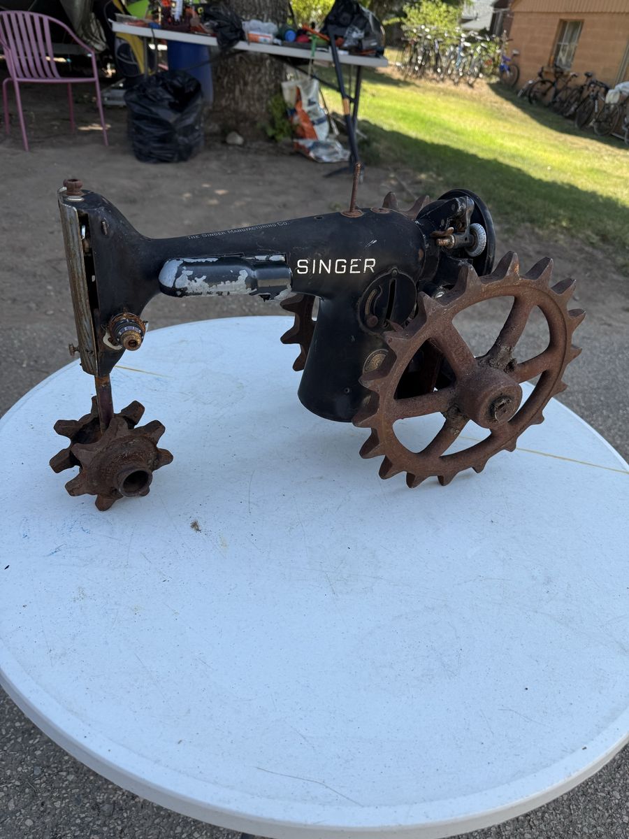 Antique Singer Sewing Sewing Machince Tractor