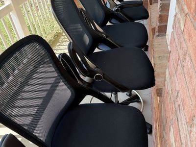 Adjustable rolling chairs