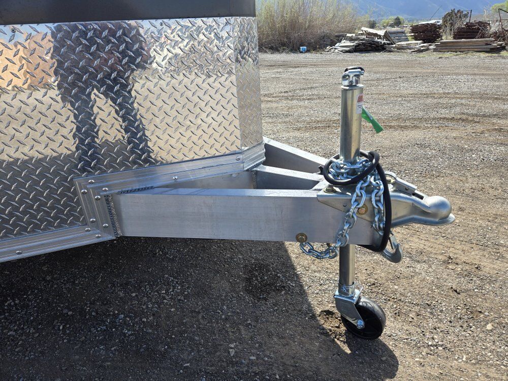 Main image 6