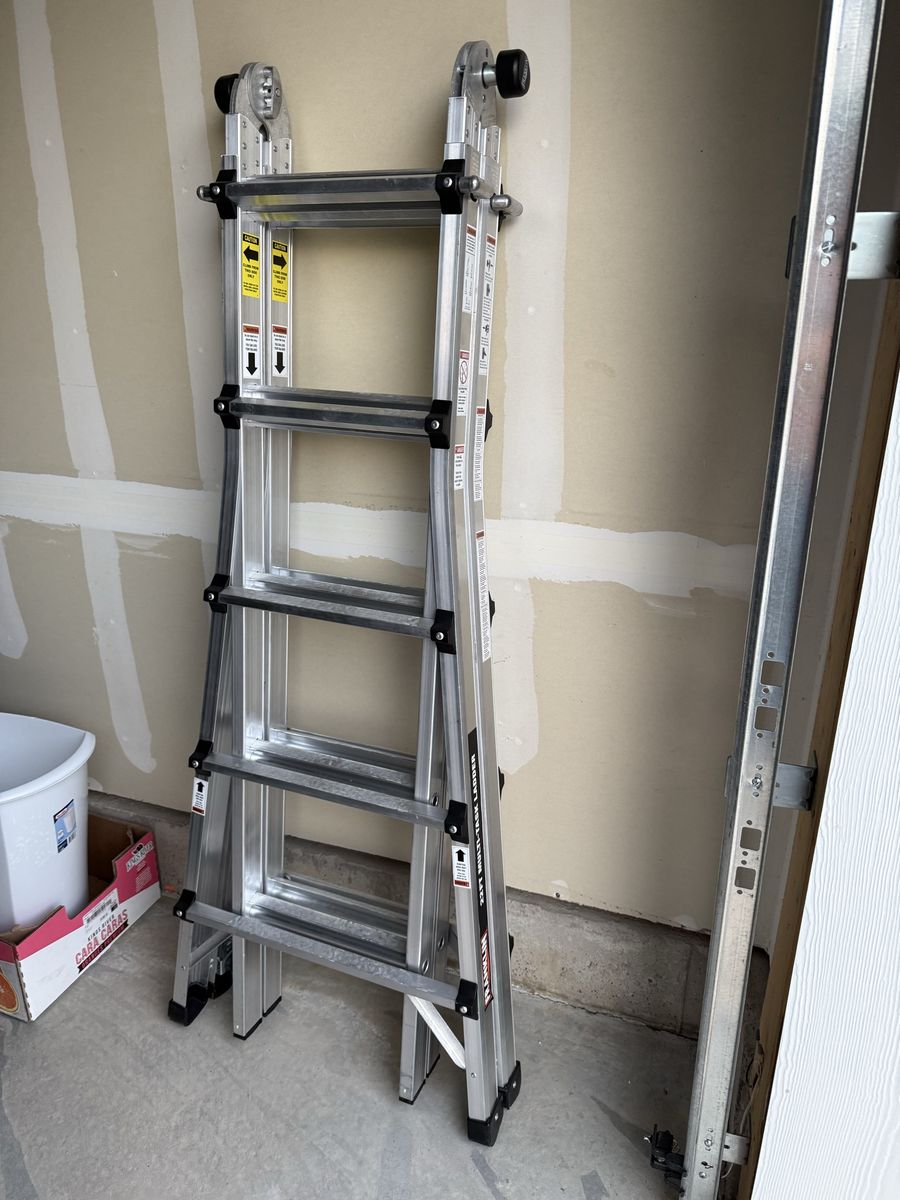 22ft Ladder For Rent
