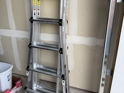22ft Ladder For Rent