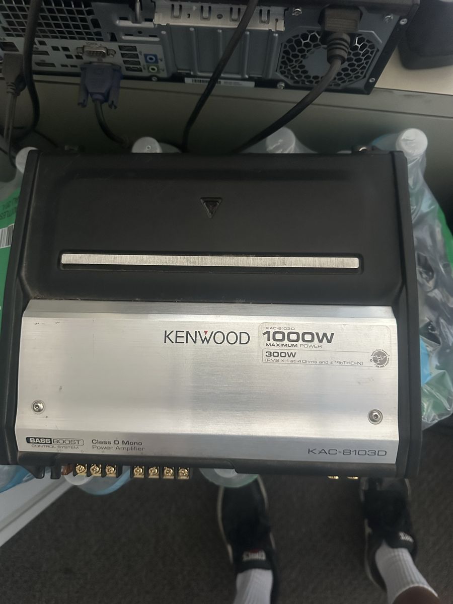 Kenwood KAC-8103D 1000W Class D Mono Power Amplifier - Bass Boost Control