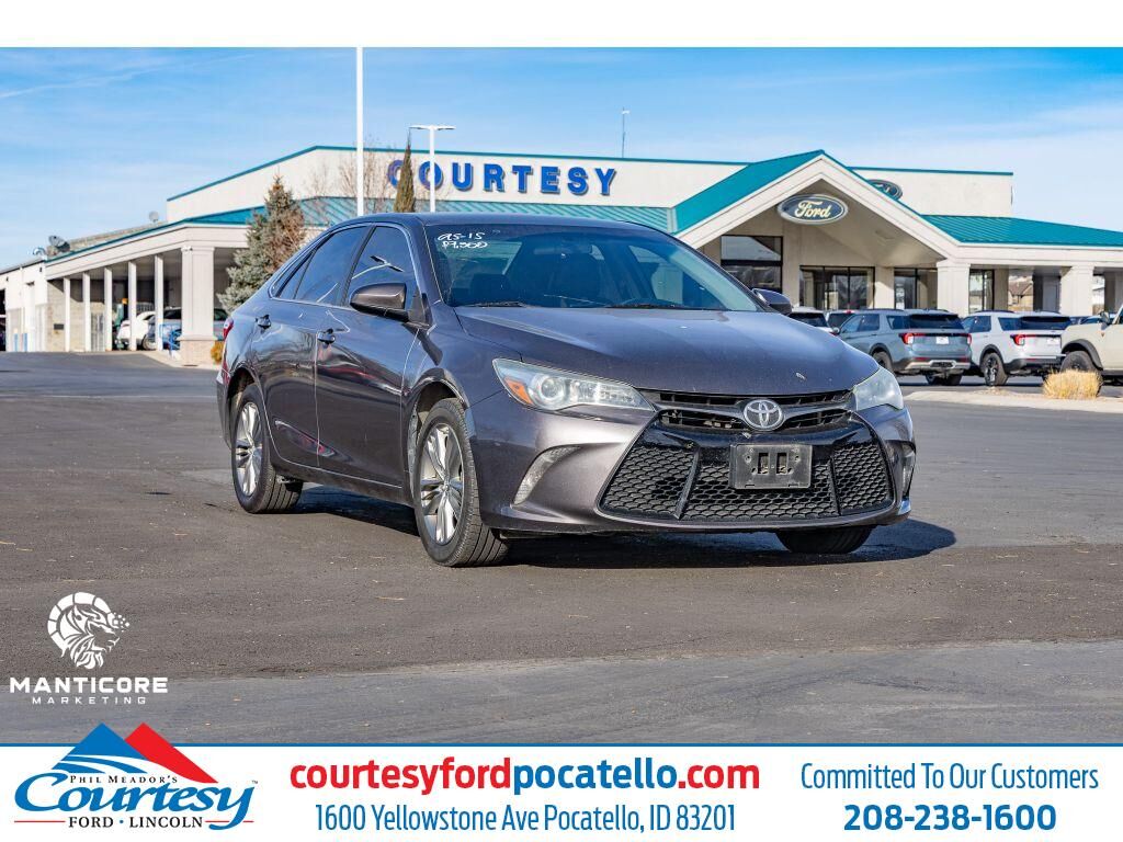 2015 TOYOTA CAMRY SE