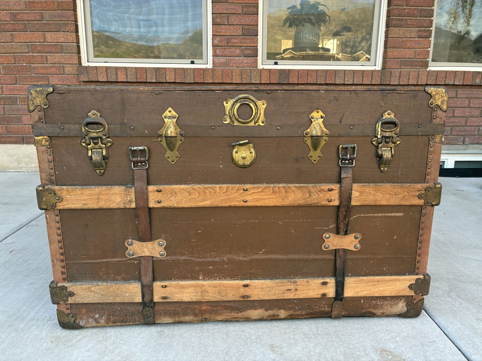 Main image 2