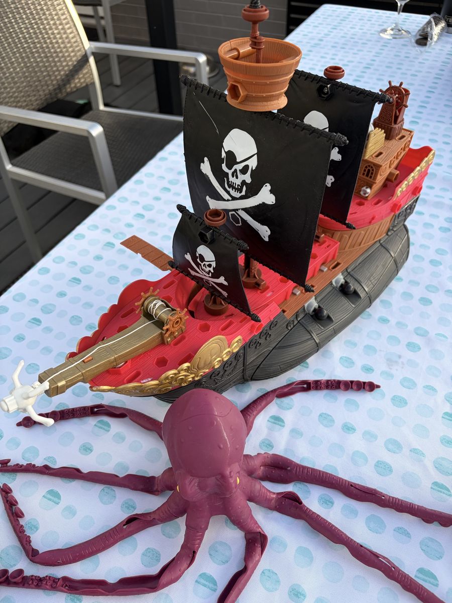 Fisher-Price Imaginext Pirate Ship Complete Playset