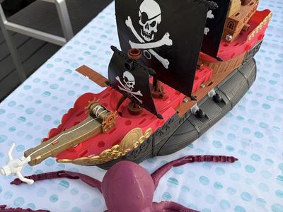 Fisher-Price Imaginext Pirate Ship Complete Playset