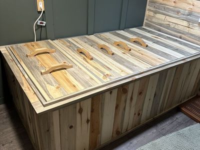 COLD PLUNGE TUB WITH CHILLER
