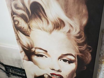 Various Canvas Wall Art Prints - Marilyn Monroe, Butterfly Queen, Hands, Angel, Peace & Love