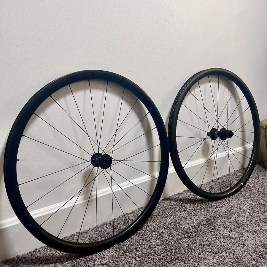Roval Tera C  Carbon Wheelset - Take Offs - 700c