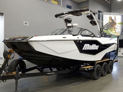 2025 Malibu Boats M230