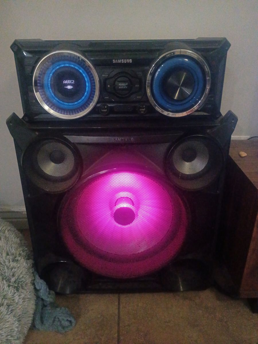 High component Samsung audio system
