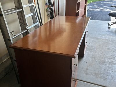 Desk with shelf unit