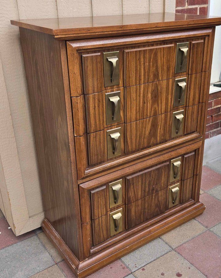 Main image 2