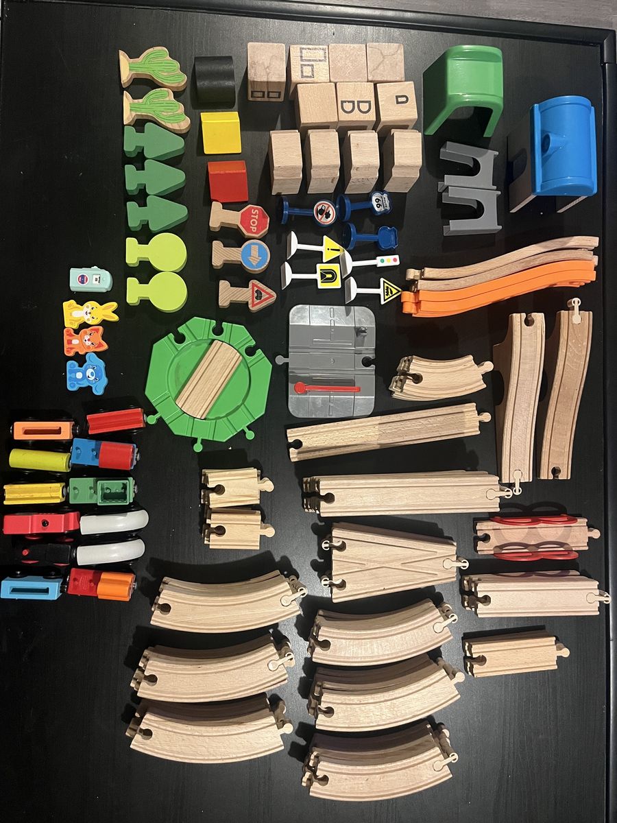 Large wooden train set – approximately 80+ pieces