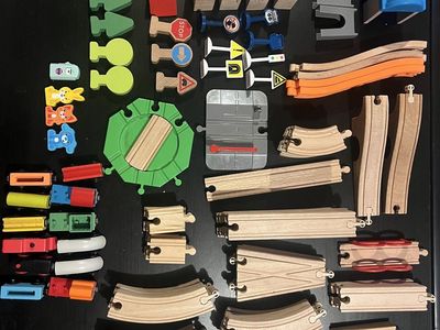 Large wooden train set – approximately 80+ pieces