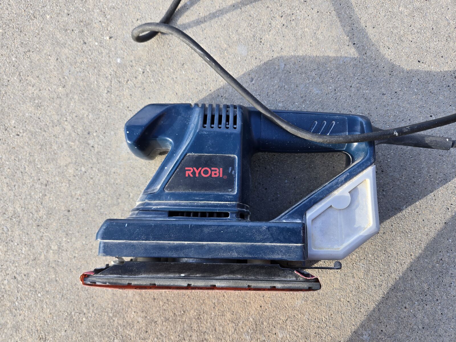 Ryobi 1/3 Sheet Dustless Orbital Sander - Corded