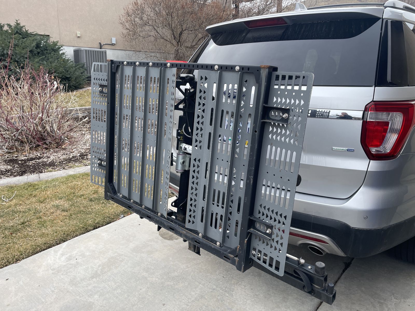 Powerchair Hitch Mounted Car Carrier/lift mobility