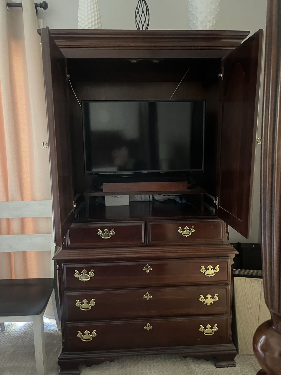5 piece king bed bedroom set