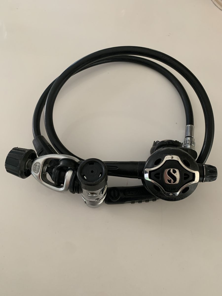 5 Scuba Pro MK25 Regulators with Scuba Pro S600 Second stage (mouthpiece)