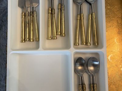 4 sets of silverware