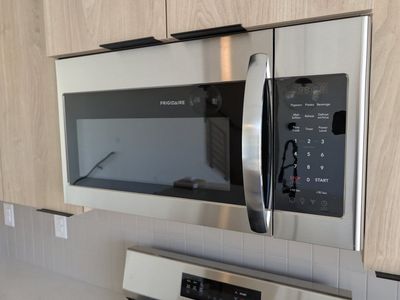 Frigidaire 1.8 Cu. Ft. Over-The-Range Microwave - 50% OFF NEW!