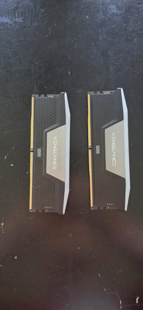 Corsair Vengeance RGB DDR5 RAM 32GB (2x16GB) 6000MHz CL36 Memory Kit