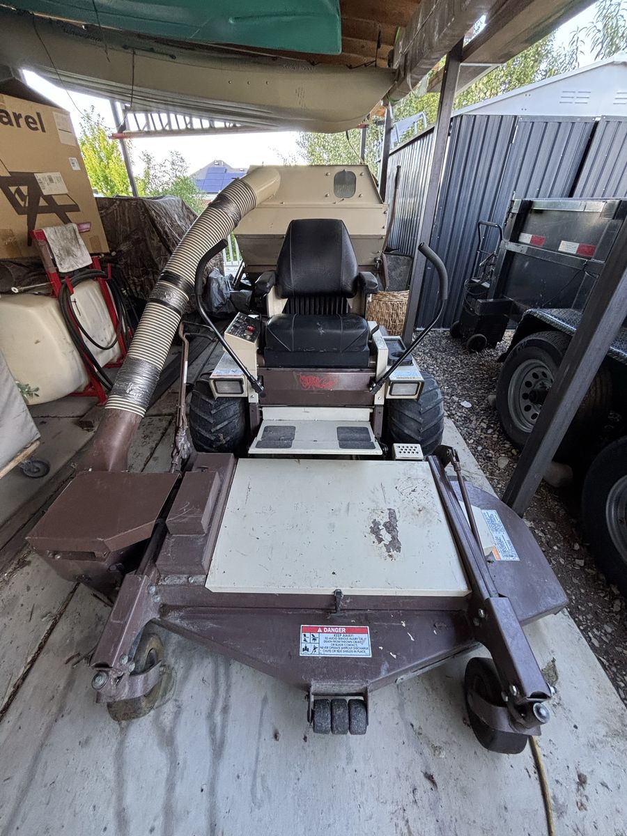 Grasshopper 721 D zero turn Mower