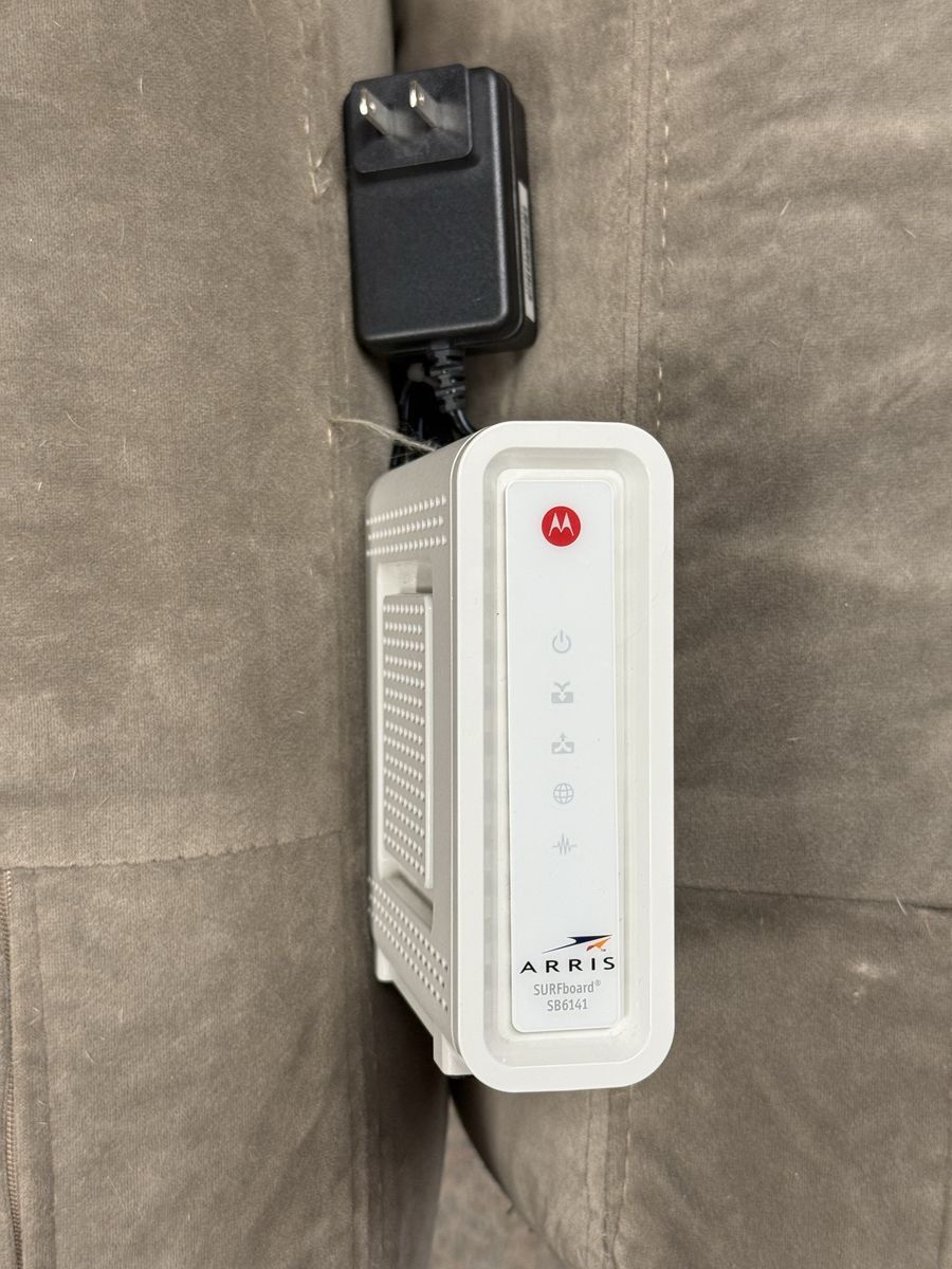 ARRIS Surfboard SB4161 - DOCSIS 3.0 Cable Modem