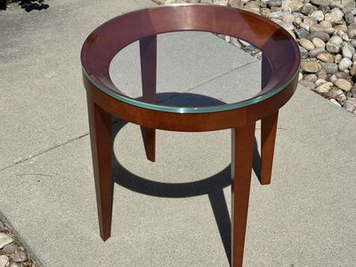 Modern Round Glass Top End Table – Cherry Wood Finish