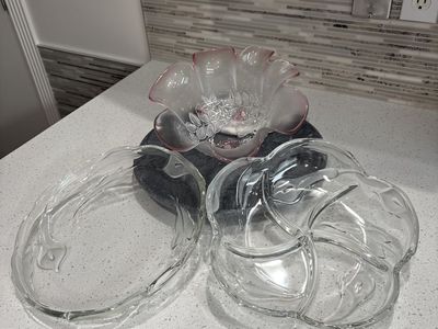 3 piece Mikasa serving bowl/platters