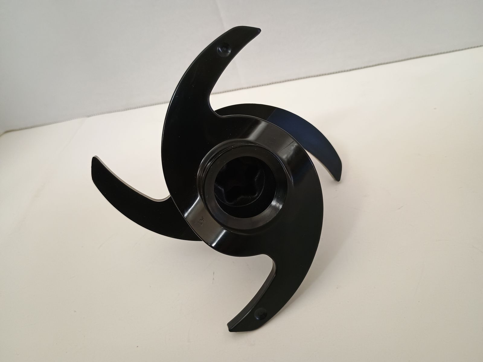 Main image 3