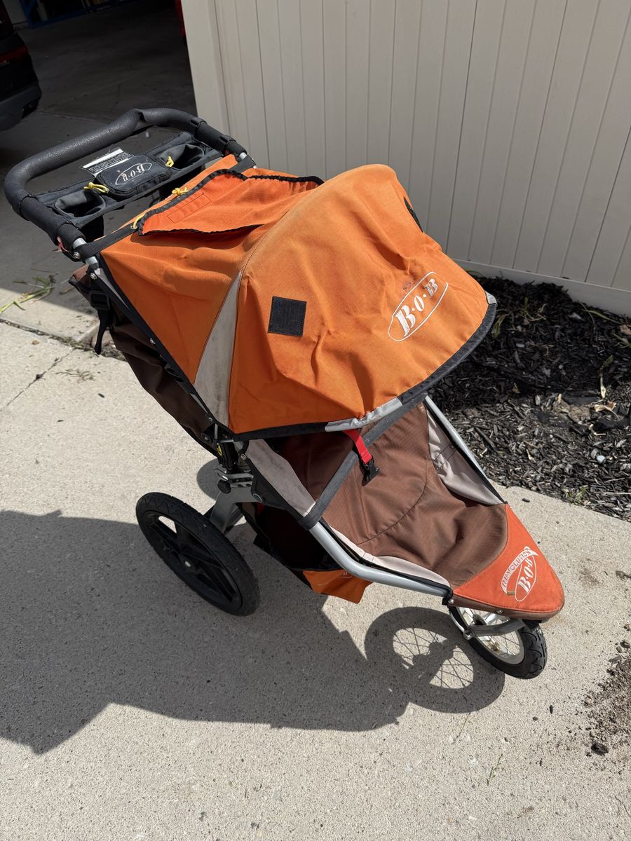BOB Revolution SE Orange Single Jogging Stroller