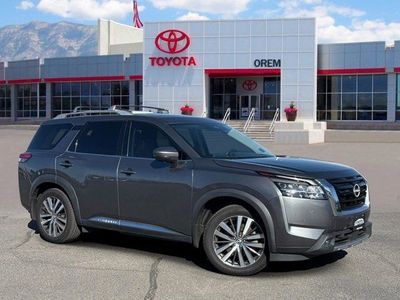 2022 Nissan Pathfinder Platinum