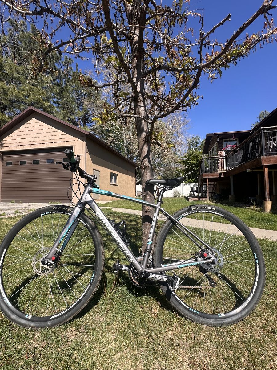 Diamondback HaanJenn Gravel / Fitness Bike – Medium