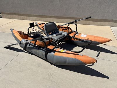 Colorado XT Classic Accessories Pontoon Fishing Boat Package w/ Minn Kota Trolling Motor