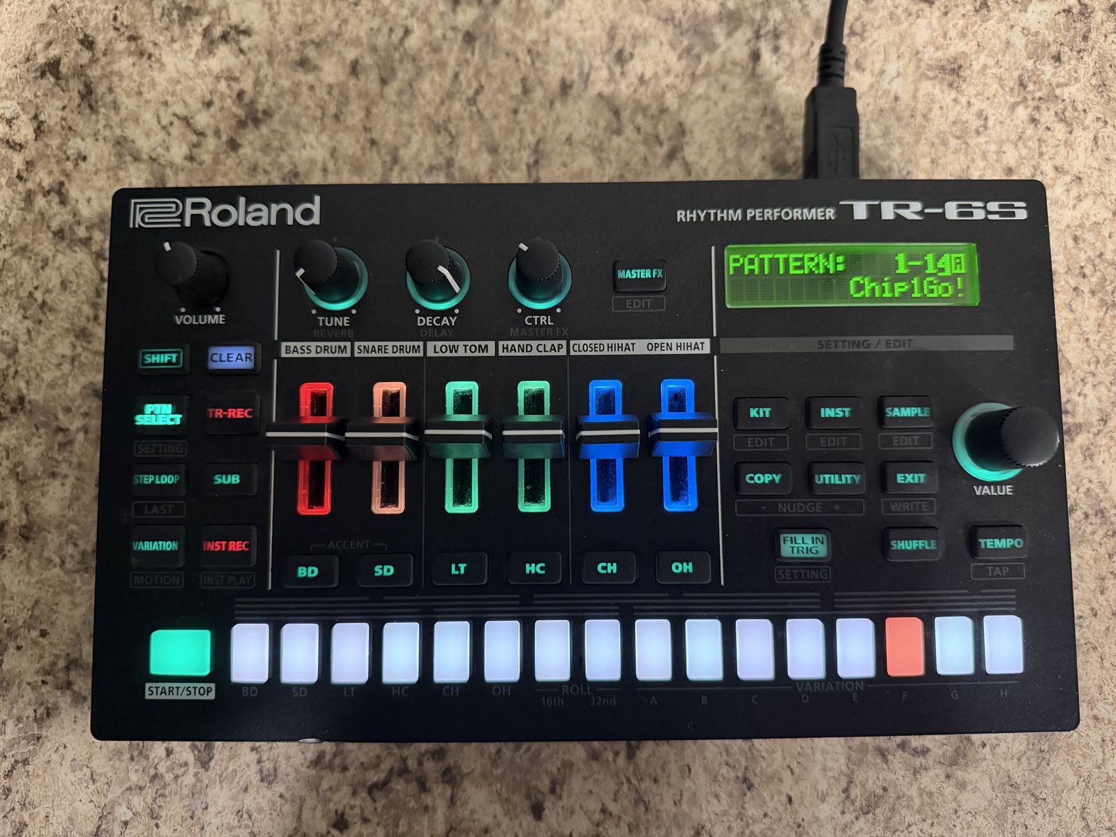 TR-6S Rythmn Performer