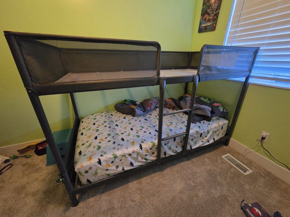 IKEA TUFFING Bunk Bed